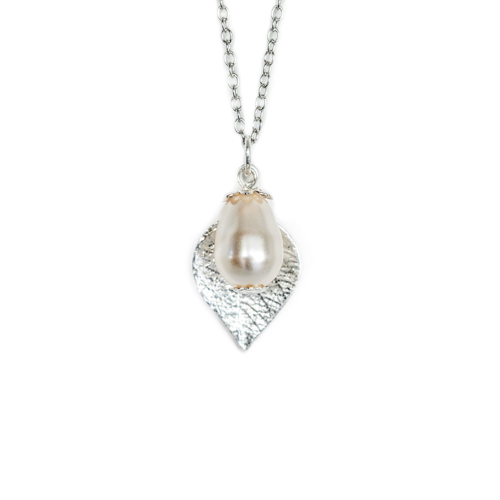 Halskæde - silver / white charm