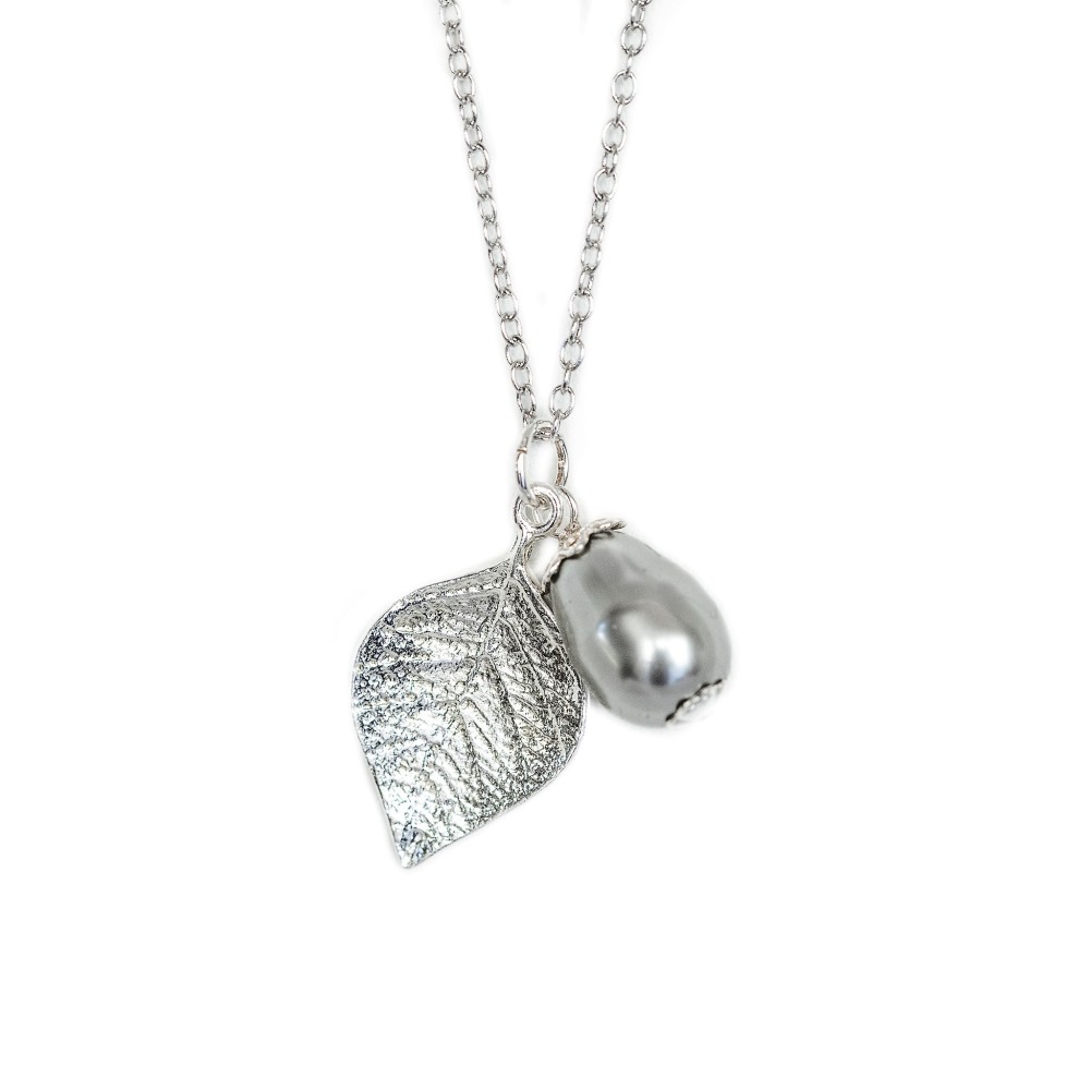 Halskæde - silver / grey charm